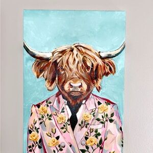 Selling a gucci doupe painting. Lovely to have to on the walls. Very cool art.